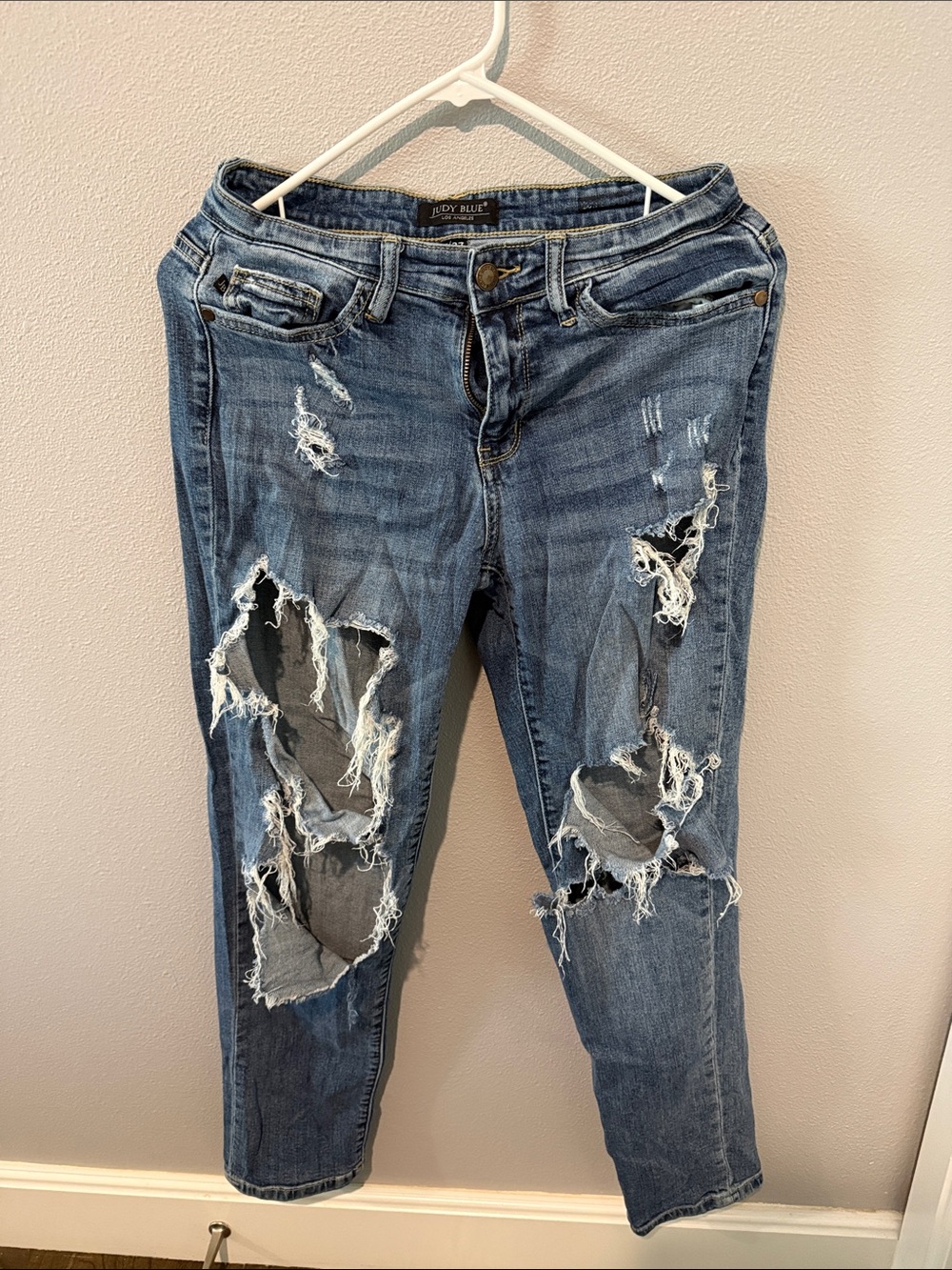 Judy Blue Distressed Medium Blue Boyfriend Jeans 5/27